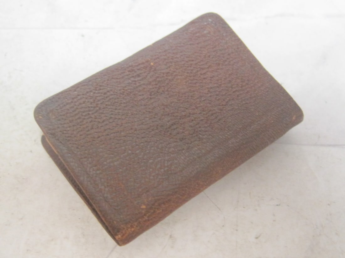 Carved 1922 Calendar Miniature Book - 5