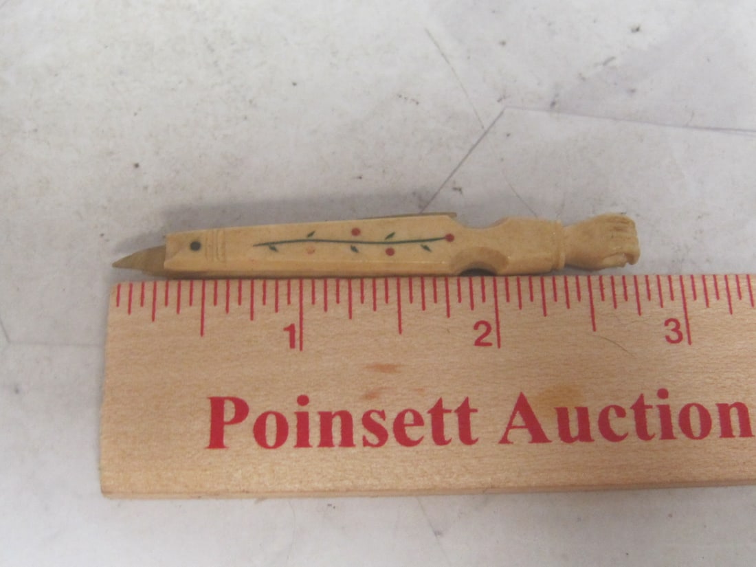 Early Carved Pocket Knife - 7