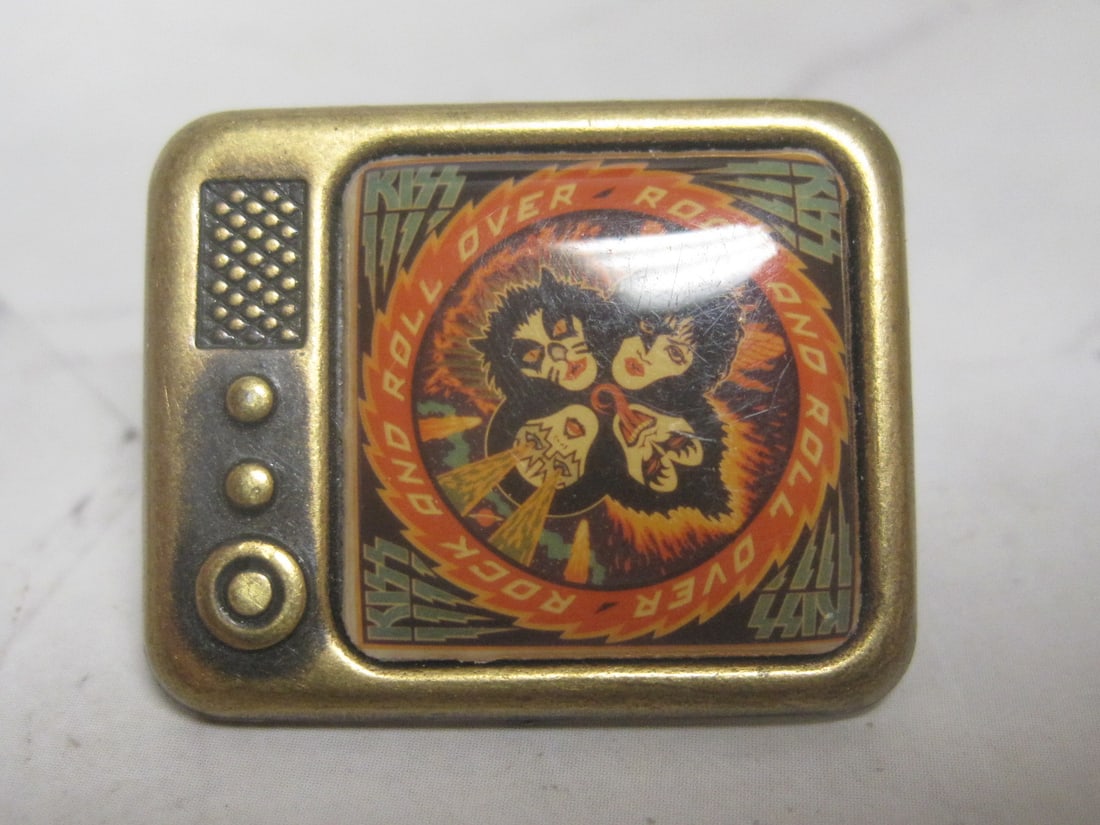 1970's Kiss Rock Group Television Pin: 1" x 3/4" 