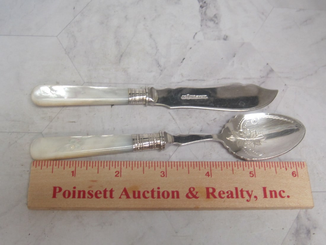 Lot of 2 English Serving Pieces with Mother of Pearl Handles - 10