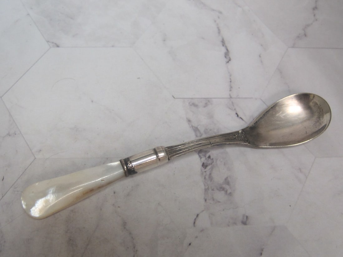 Victorian Mother of Pearl Handled Sugar Spoon: Sterling silver ferrule, 6" 