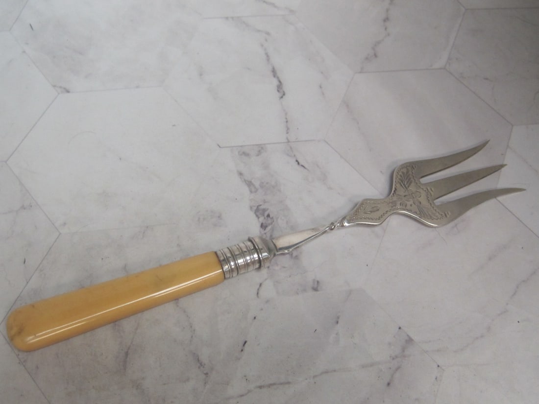 English Art Deco Era Bread Fork: Sterling silver ferrule, triple tine, 8"
