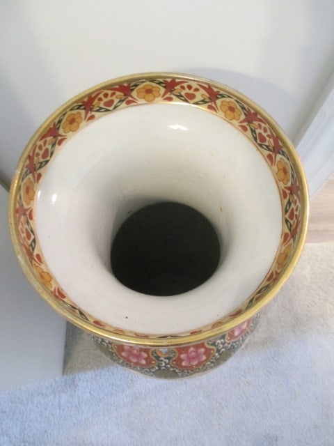 Satsuma Raised Moriage Temple Floor Urn with Wood Stand - 2