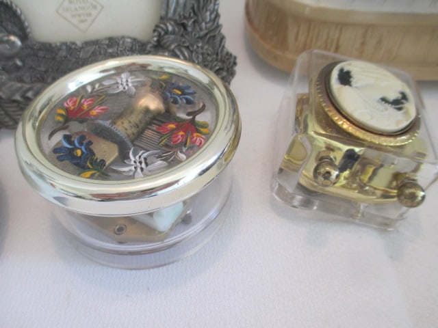 Musical Figurines, Trinket Box, Pewter Baby Photo Frame, Cameo Silhouette, etc. - 5