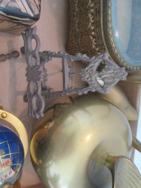 Nito Vine Resin-Laminated Prayer Box, Brass Apple Paperweight, Miniature Natural - 4