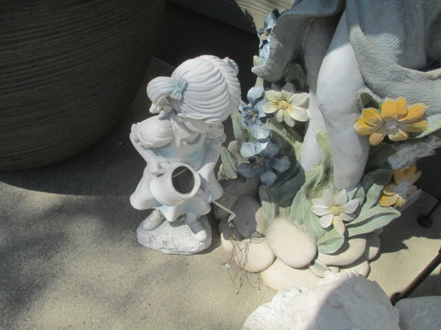 Metal Yard Stakes, Metal Plant Stand, Plaster Cherub, Light Weight Jasing Fairy - 3