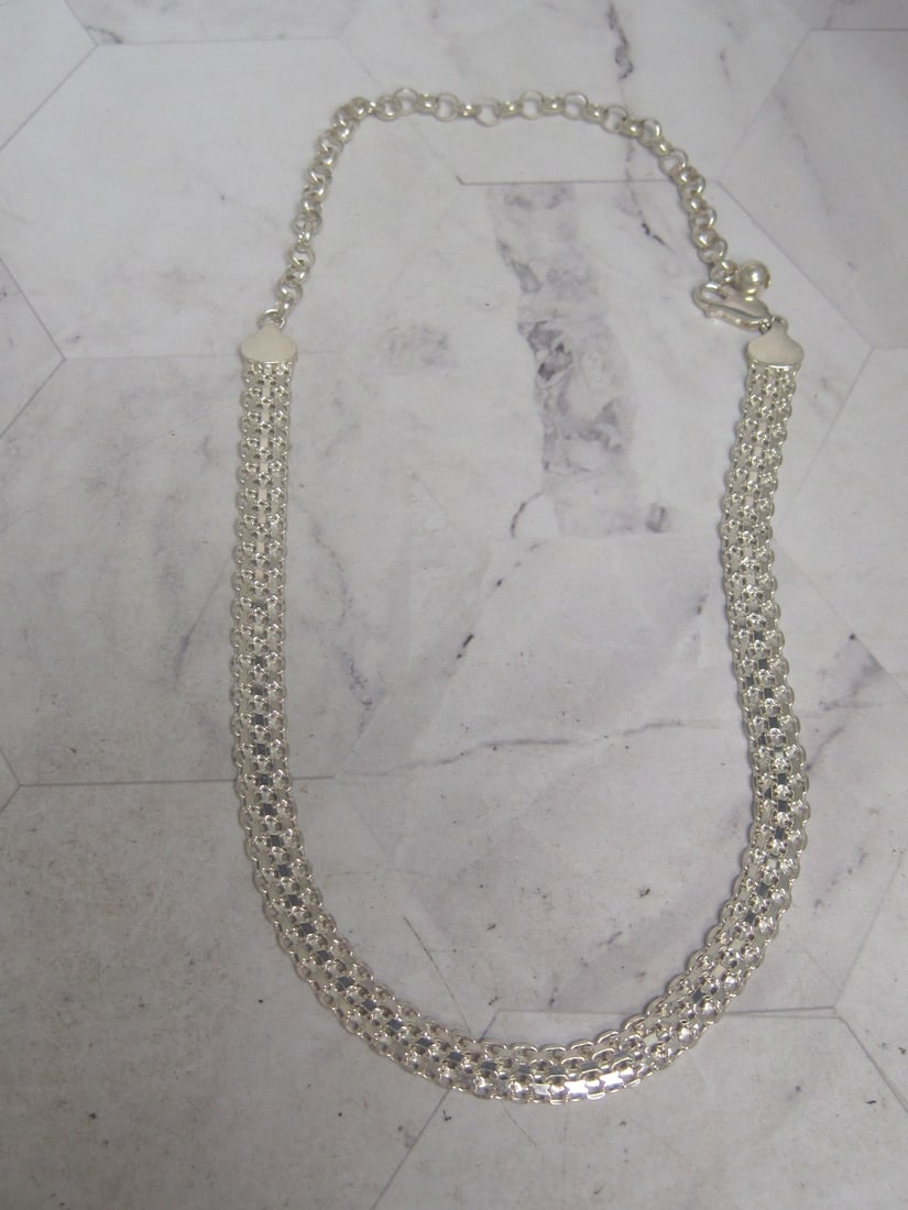 18" Sterling Silver Heavy Mesh Choker Necklace: Weighs 20.4 grams