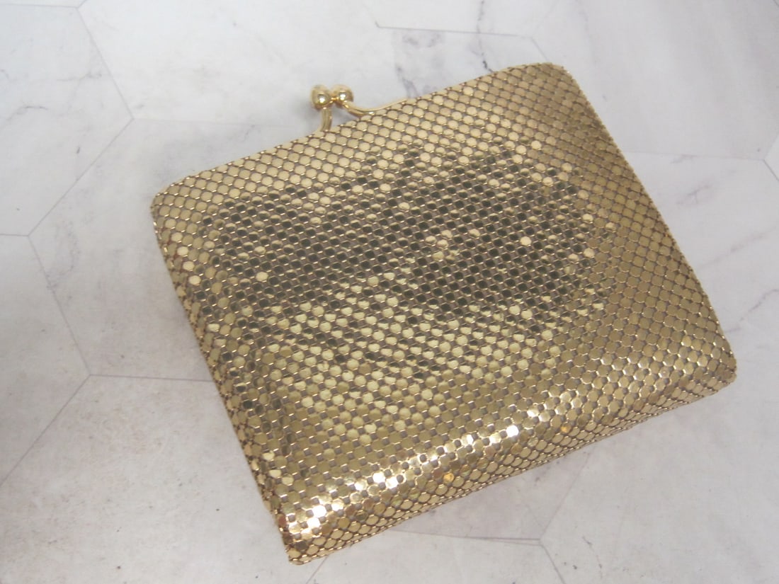 1950's Whiting & Davis Metal Mesh Ladies Purse: Excellent condition 