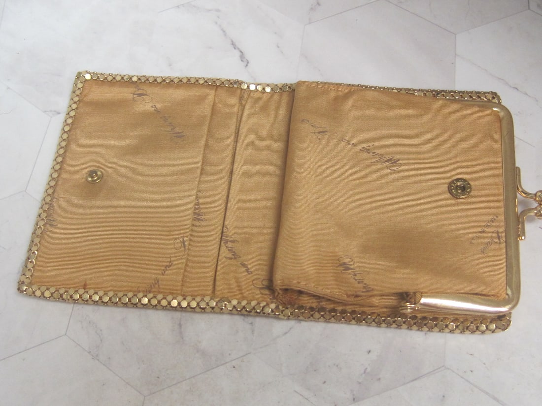 1950's Whiting & Davis Metal Mesh Ladies Purse - 2