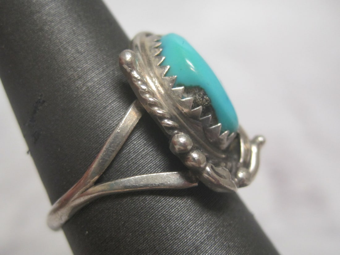 Sterling Silver Native American Turquoise Ring - 3