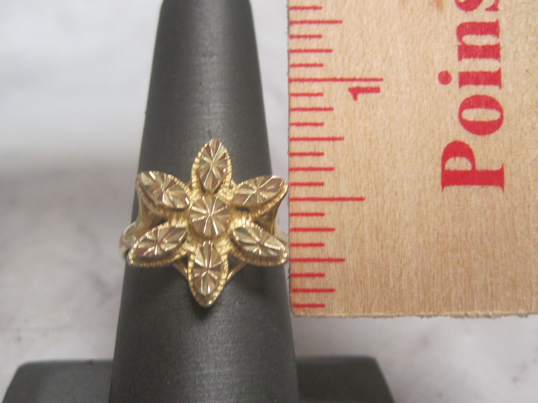 14k Gold Carved Flower Ring - 4