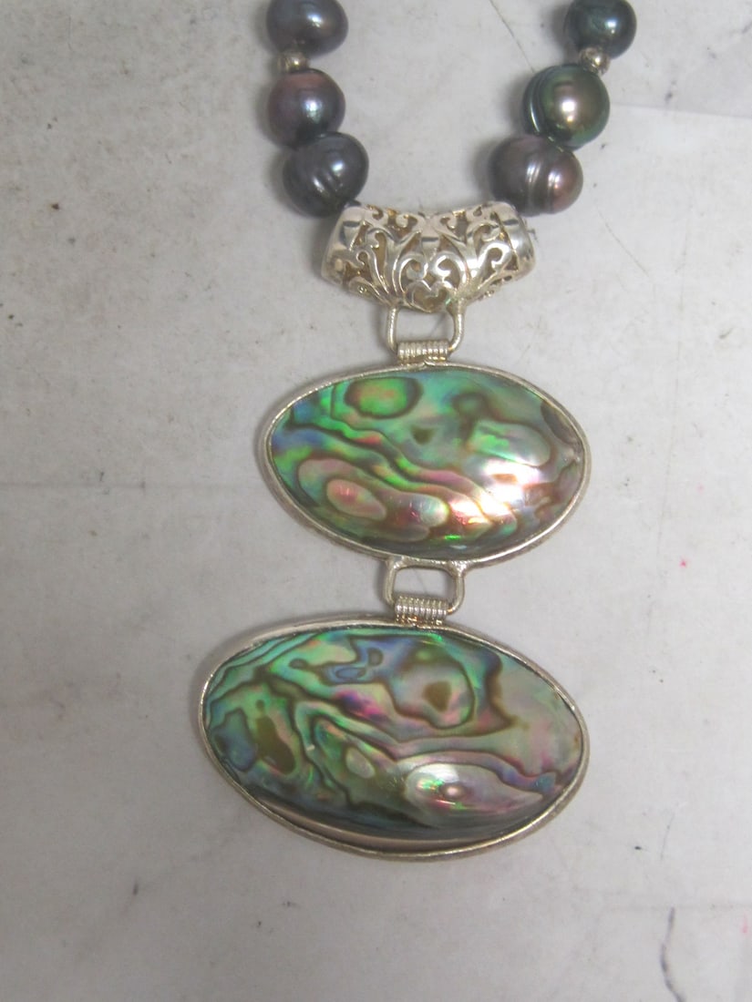 18 1/2" Baroque Tahitian Pearl Necklace with Silver Cased Double Abalone Pendant - 2