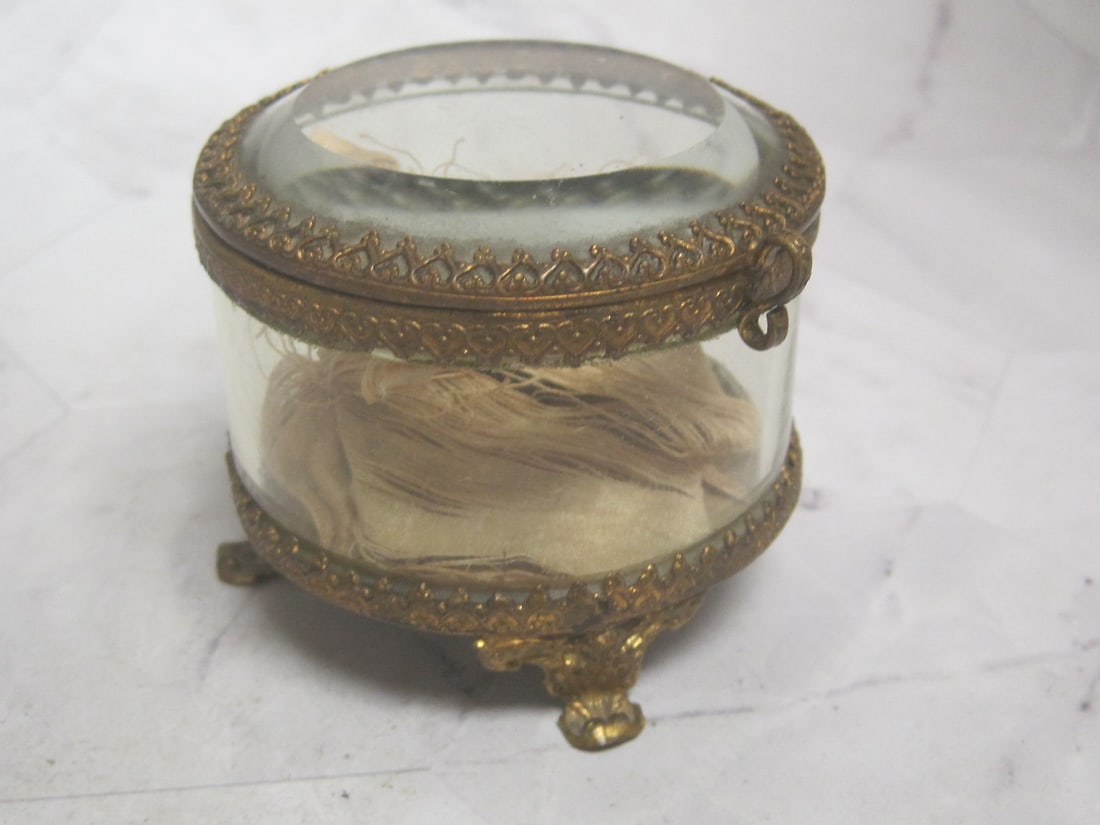 1900-1910 Small Jewelry Dresser Casket: Beveled glass cloth bottom tattered 