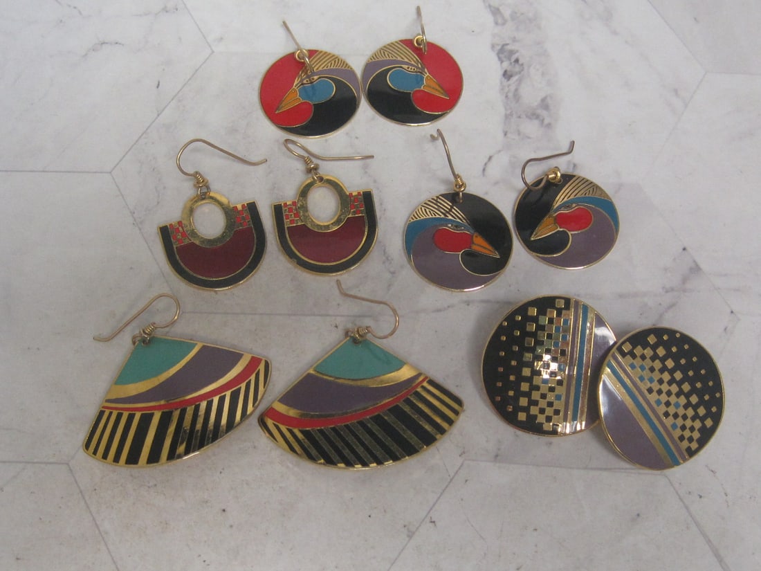 Lot of 5 Pairs of Laurel Burch Earrings: . 