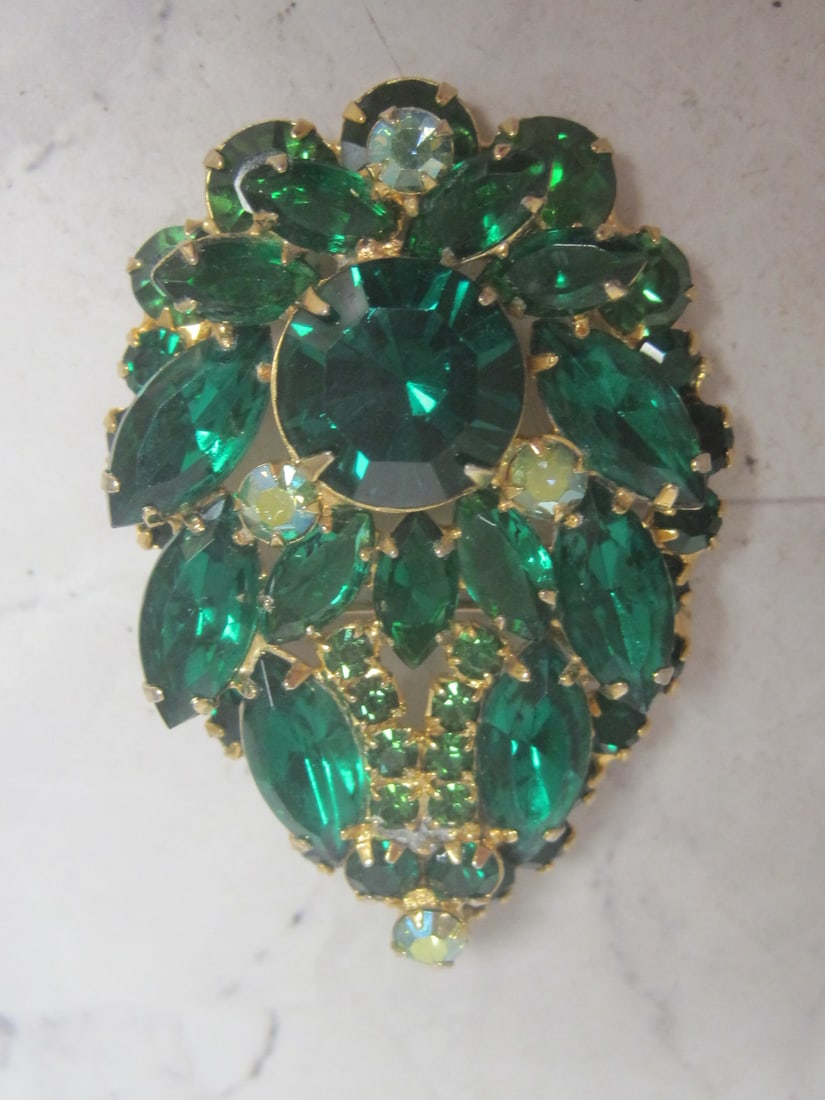 Gorgeous Rhinestone Pendant/Brooch (1 of 6)