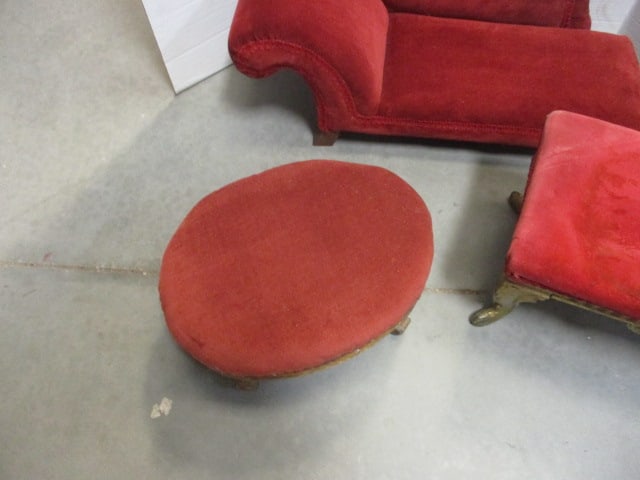 Chaise Lounge for Dolls with 2 Ottomans - 5