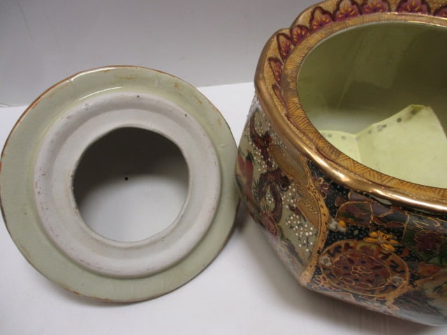 Beautiful Satsuma Lidded Jar, Enamel Nature Designs, Made in China - 6