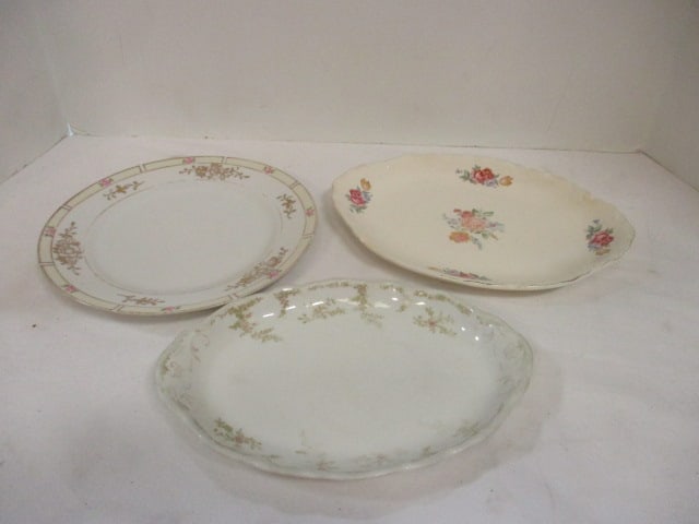 Oval Server Hazel Porcelain-Chips/Wear to Silver Rim, Oval Server by O.P. CO Syracuse (1 of 10)