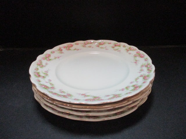 Set of Five Homer Laughlin Hudson Floral Gilt-Edged Plates: Crazing and Wear to Gilt 