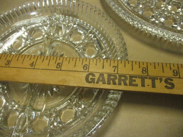 17 Piece Glassware Set-Serving Plates, 8 Small Plates, 5 Bowls, 2 Cups - 7