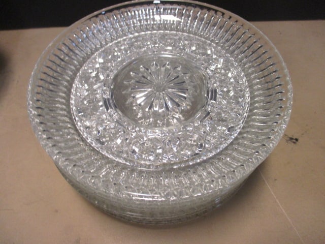 17 Piece Glassware Set-Serving Plates, 8 Small Plates, 5 Bowls, 2 Cups - 8