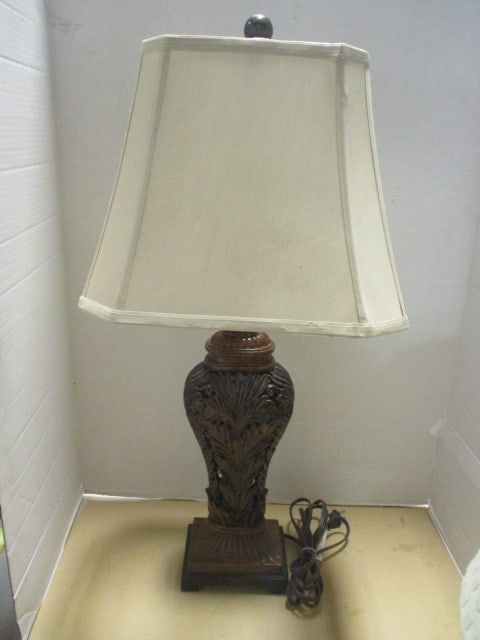 Sculpted Reticulated Leaf Design Table Lamp: 29"h, Local Pickup Only 