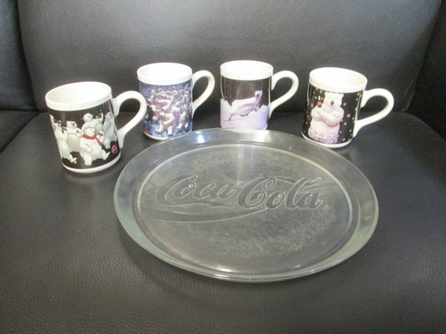 Four 1996 Gibson Coca-Cola Polar Bear Mugs and Glass Serving Tray (1 of 10)