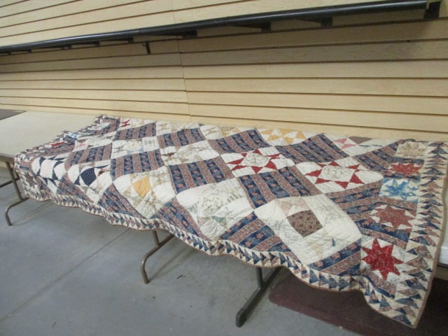 Antique Hand Stitched "Pineapple" Quilt Block Design (1 of 10)