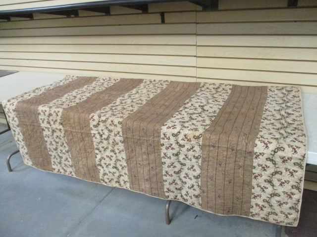 Antique Hand Pieced Coverlet (1 of 10)