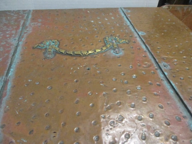 Vintage Hammered Copper Kindling Box with Brass Accents - 3