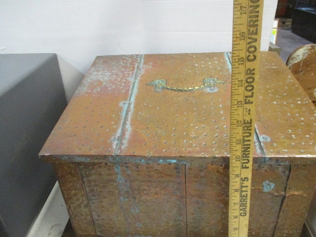 Vintage Hammered Copper Kindling Box with Brass Accents - 8