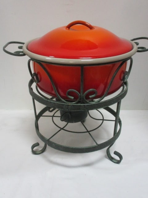 Enamel Casserole Cookery Dutch Oven and Warming Stand: . 