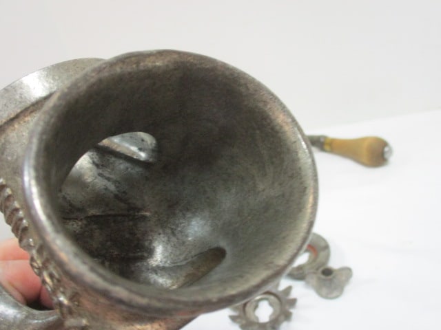 Vintage Universal No. 1 Food Chopper - 5