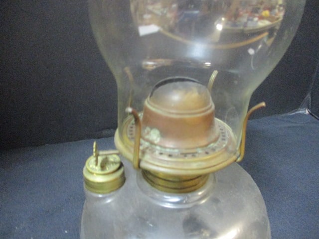 Vintage Clear Glass Oil Lamp - 4