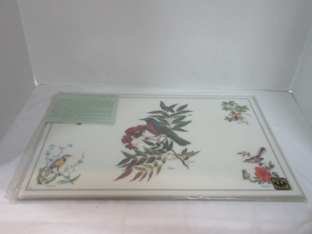 New in Package Hedwin's Songbird Placemat Set: . 