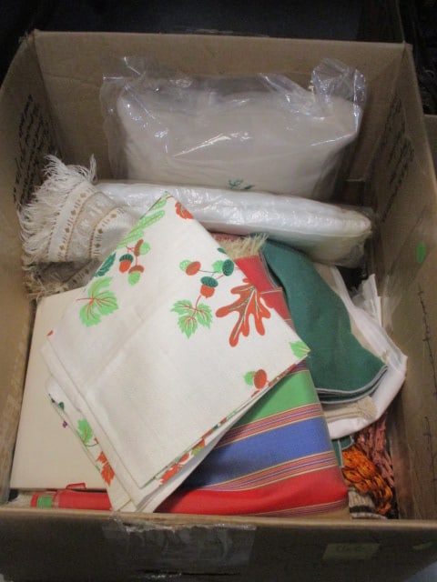 Vintage Table Cloths, Table Runners and Placemats: See pictures and preview for selection, Local Pickup Only 