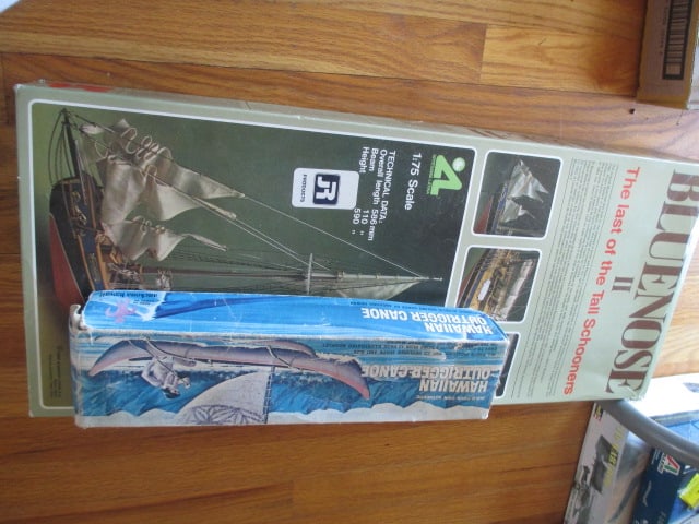 Old Hawaiian Outrigger Canoe and 1:75 Scale Bluenose II Schooner Model Ship Kits: appear complete-see pictures and preview for completeness 