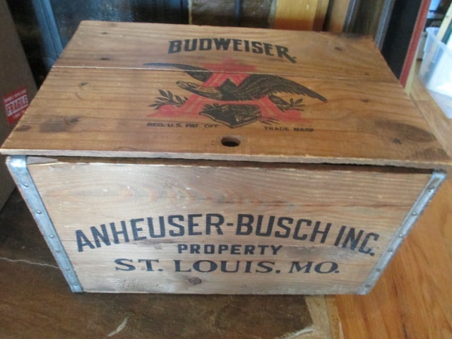 Anheuser-Busch Inc. "Budweiser" Wood Bottle Cap Checker Crate (1 of 4)