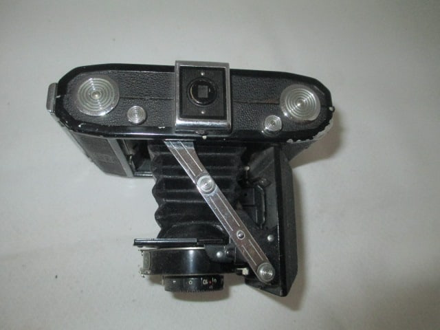 Three Vintage Cameras - 6