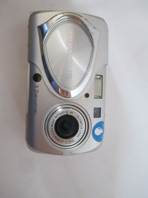 Grouping of Digital Cameras and Hand Held Camcorders - 13