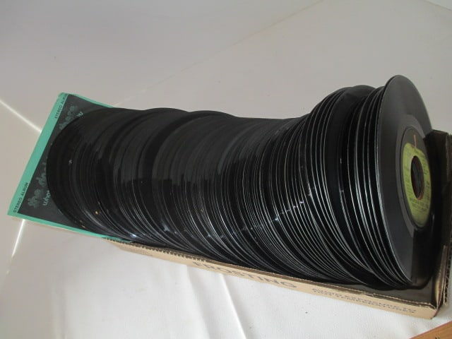 Nice Collection of Old 1960-70's Vinyl 45 Speed Records: See pictures and preview for artist 
