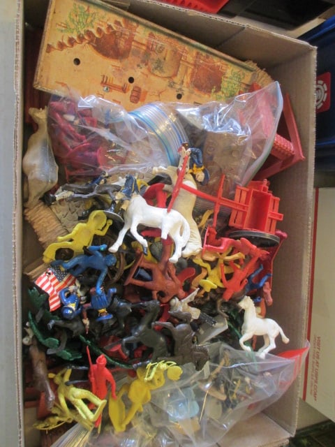 Vintage Lithograph Frontier Play Set (1 of 4)