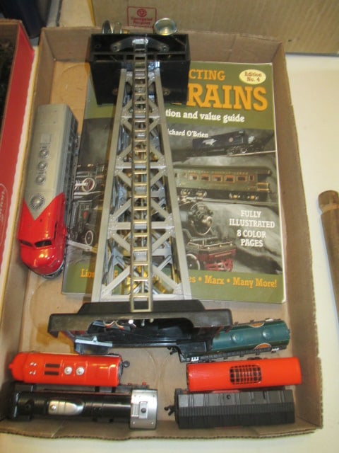 Bachmann "S" Scale Electric Santa Fe Train Engine, HO Scale Engines and Cars, (1 of 6)