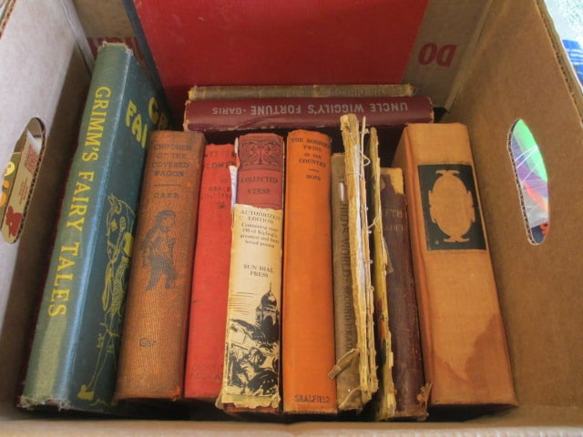 Old Children's Readers and Story Books: See pictures and preview for titles and condition 