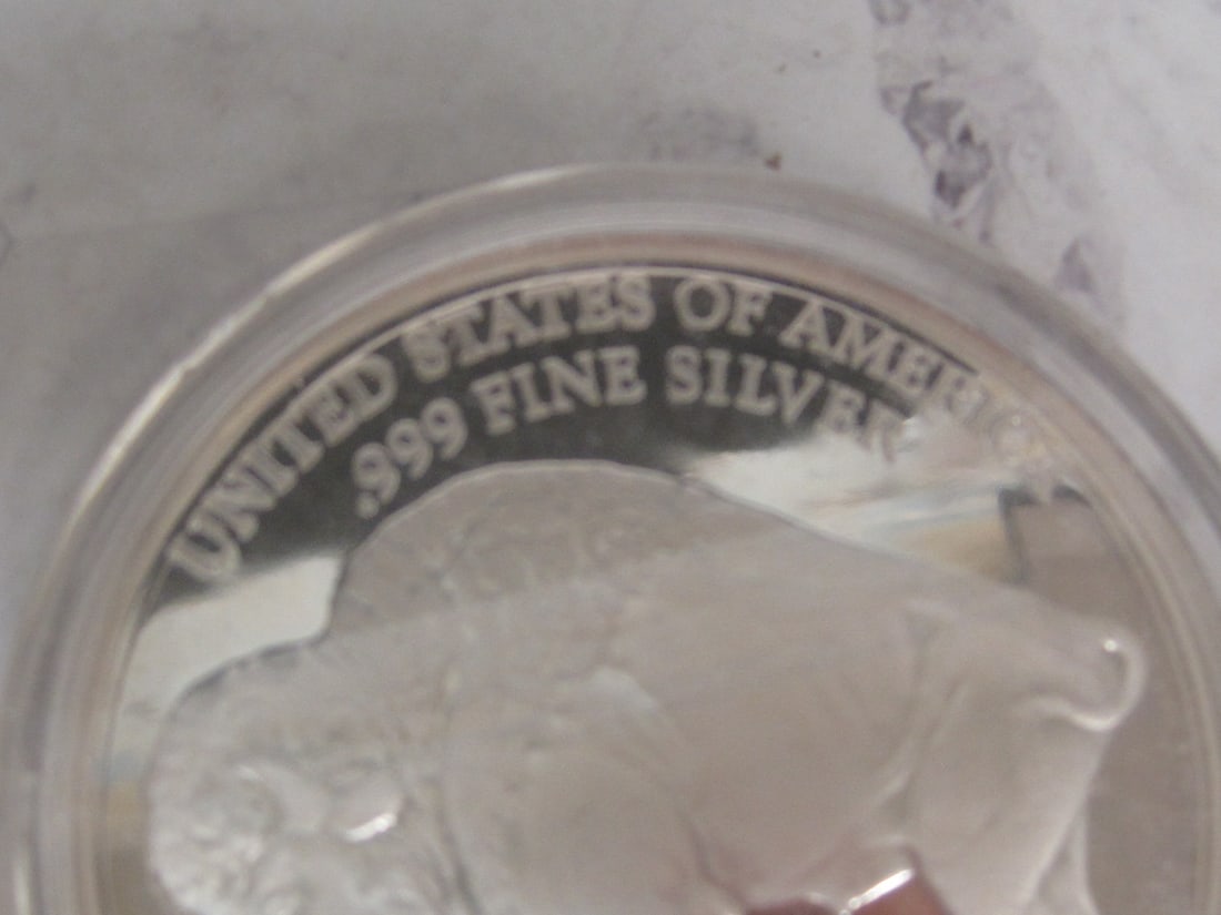 2002 Giant Buffalo Proof One Troy Oz. of .999 Fine Silver Round - 2