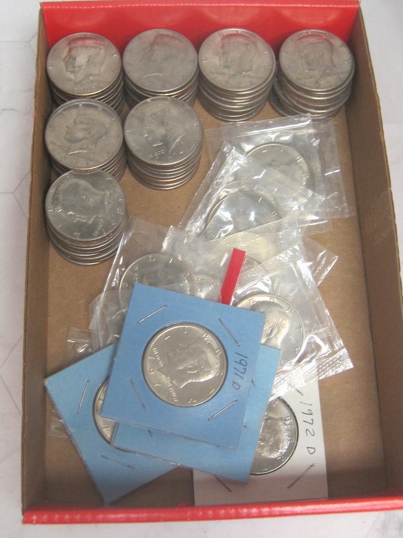Lot of 100 1970 & Newer Kennedy Half Dollars: . 