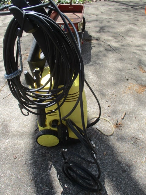 Karcher 1600 PSI Pressure Washer - 3