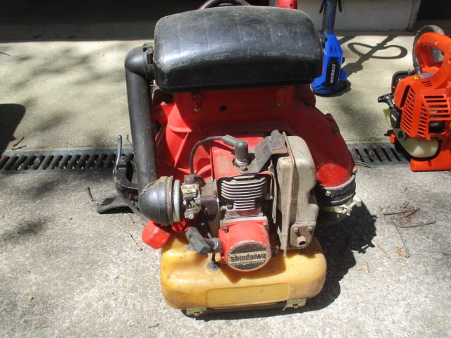 Shindaiwa Backpack Blower - 3