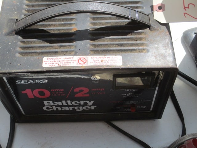 Sears 10/2 Amp Charger - 3