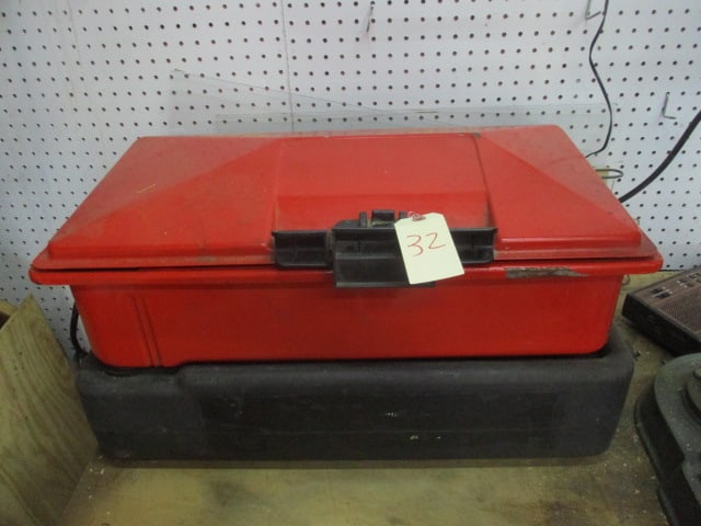 Safety Kleen Parts Washer: . 